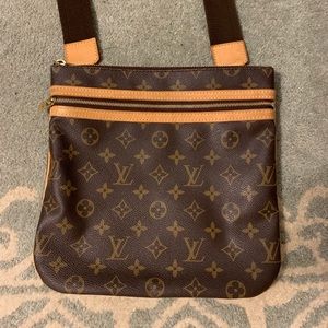 Authentic Louis Vuitton Bosphore Pouchette